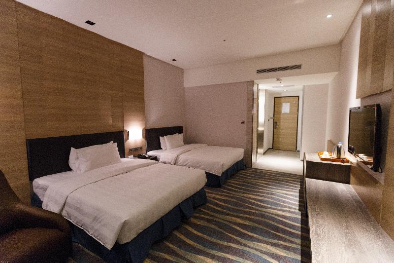 City Suites - Kaohsiung Chenai Extérieur photo